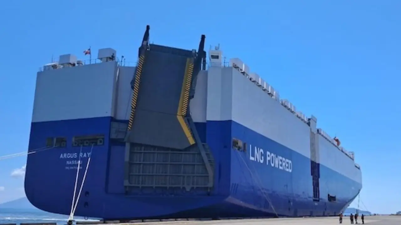 Buque carrero Argus Rey-Puerto La Unión-1