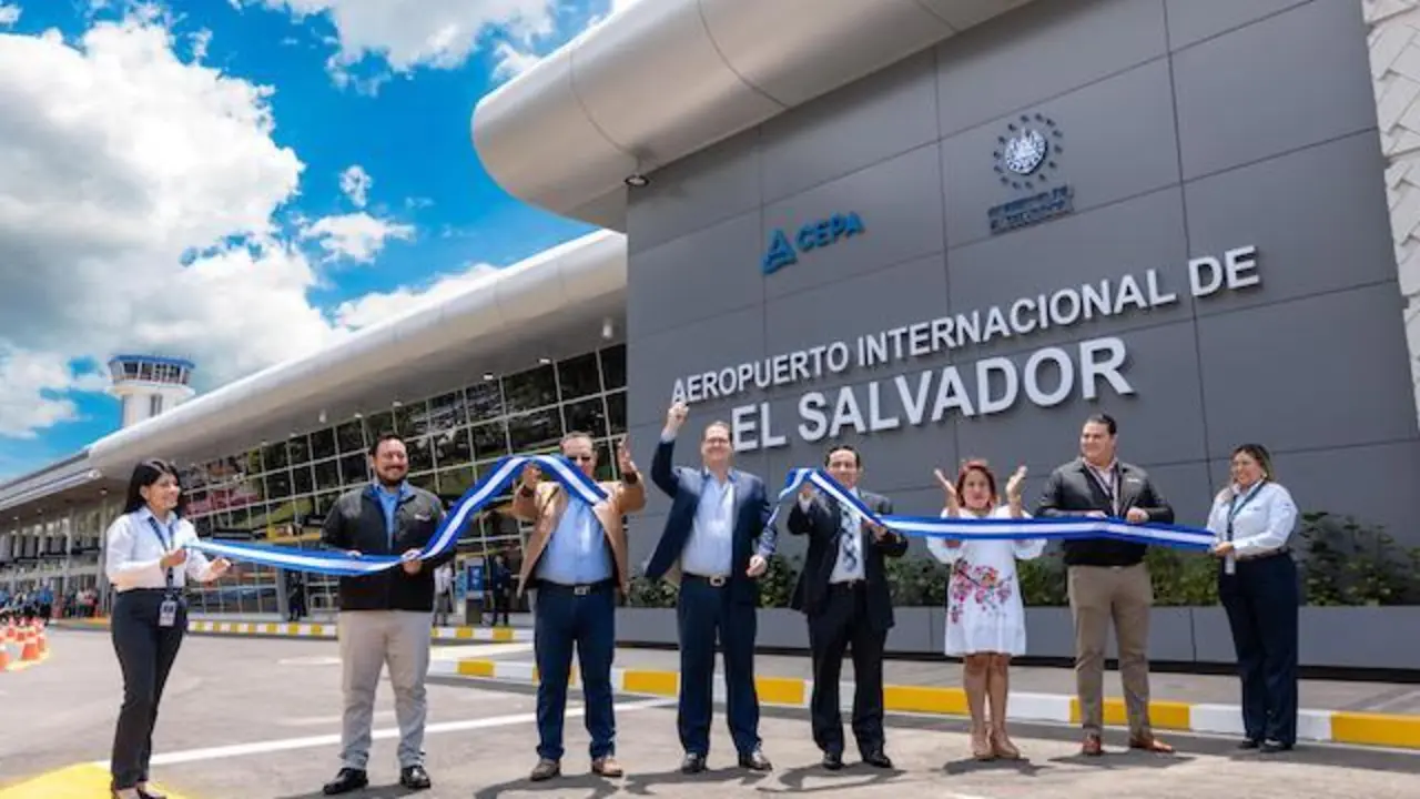 Inauguran ampliación del área de check in en Aeropuerto Internacional &ldquo;San Óscar Arnulfo Romero&rdquo;