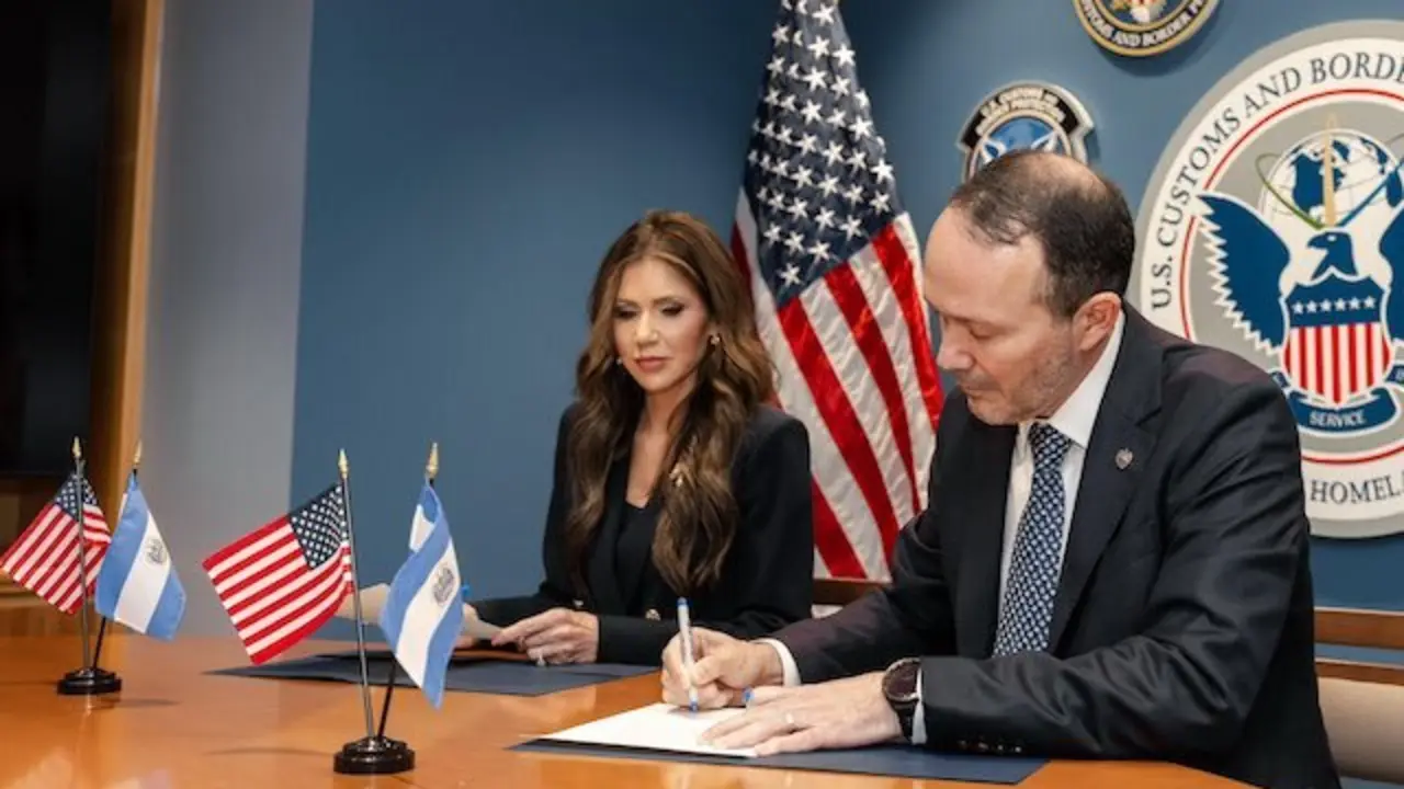 Gustavo Villatoro Noem