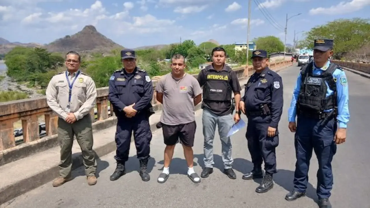 Erick Fernando Ramos Pineda, hondureña, extorsión continuada