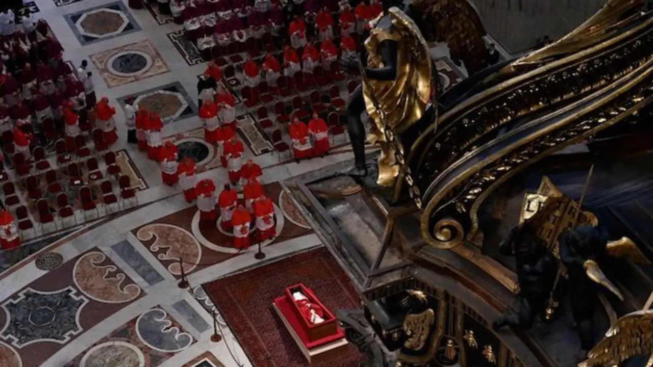 Féretro Papa Francisco Basílica de San Pedro