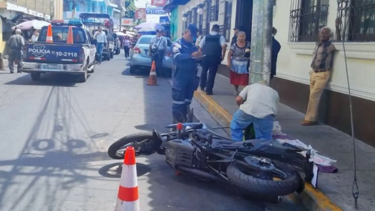 Anuel Ernesto Hernández Moz, 30 años de edad, conducción peligrosa, lesiones culposas y daños