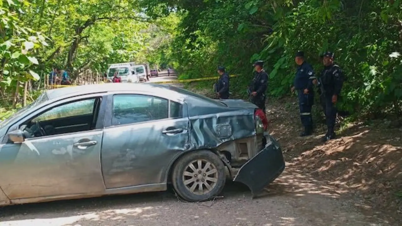 Fallecido al volcar vehículo en Suchitoto, Cuscatlán, 01-06-2025