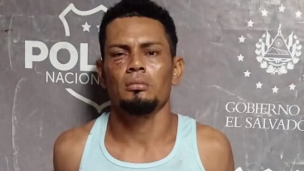 Roberto Candelario Flores Guerrero, 32 años de edad, homicidio