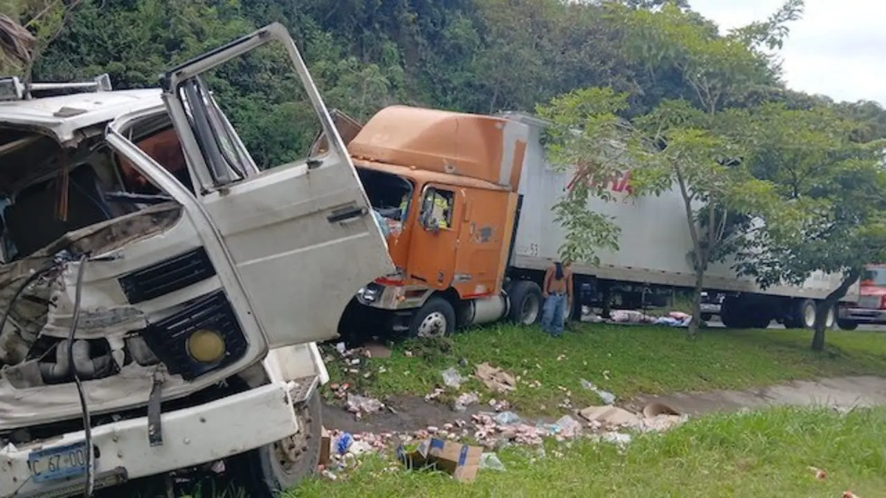 Dos fallecidos accidente San Vicente 14-10-2025