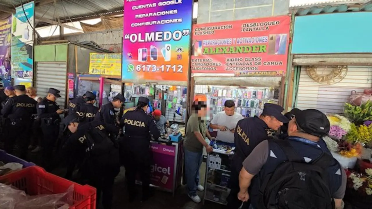 Allanamiento en Santa Tecla de celulares robados 20-11-2025