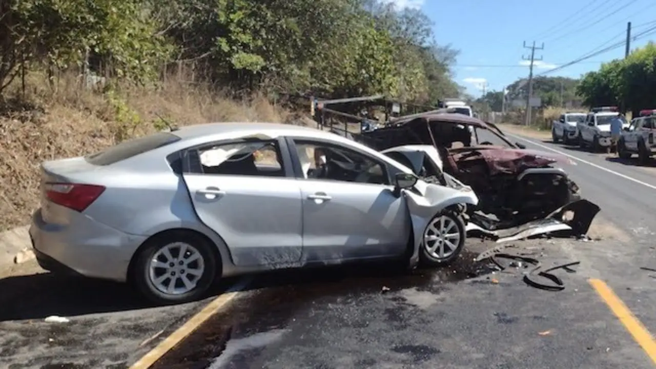 Cinco lesionados en accidente de tránsito en El Paraíso, Chalatenango 2