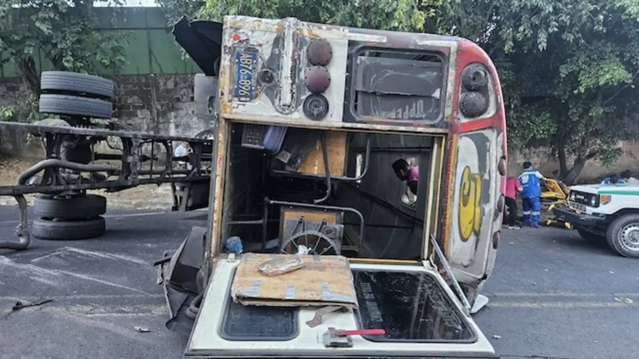 20 lesionados en vuelco autobús ruta 5 14-01-2026