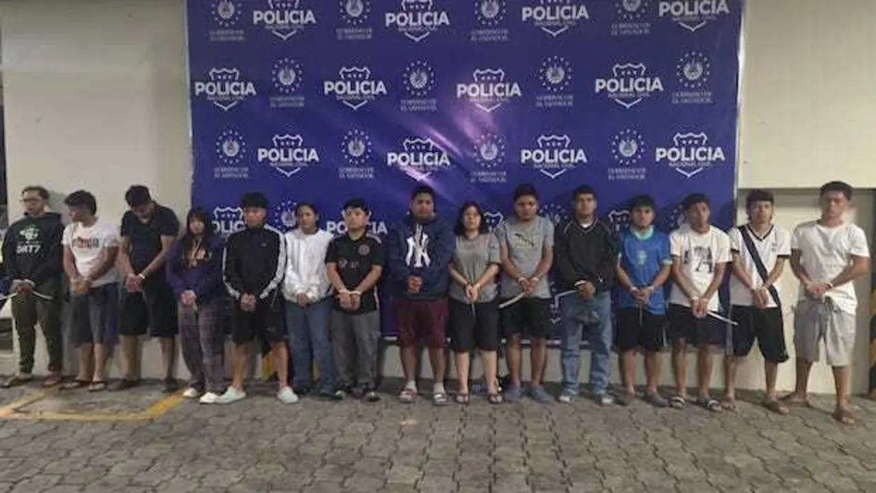 Operativo contra La Raza