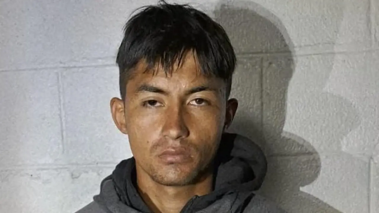 Fernando Sánchez Martínez, 25 años de edad, mexicano, robo