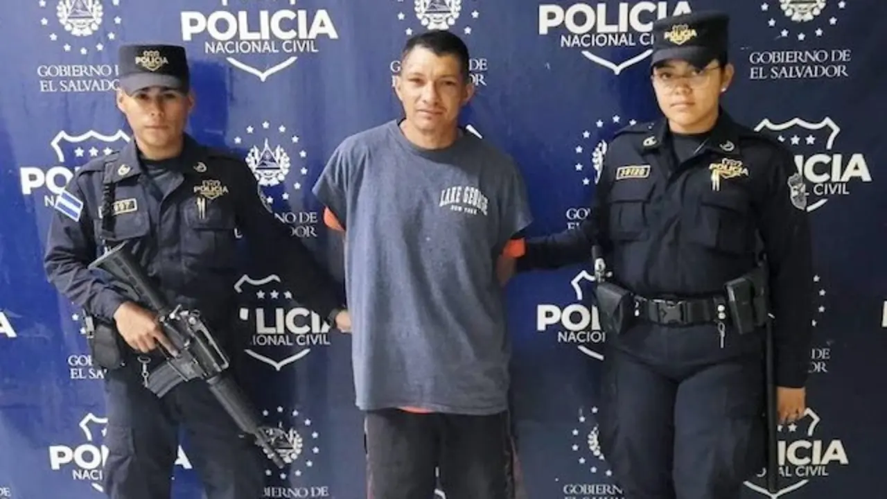 José del Rosario Contreras Hernández, 31 años de edad, lesiones