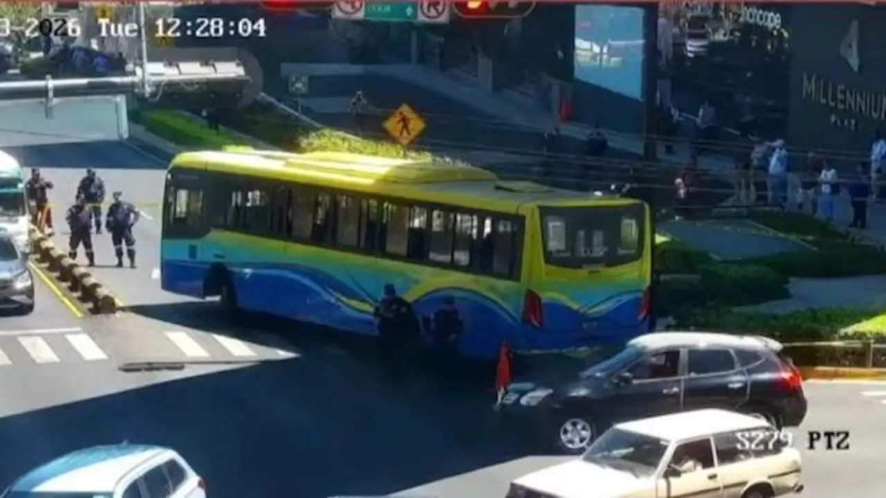 Peatón muere atropellado Paseo General Escalón 03-03-3026