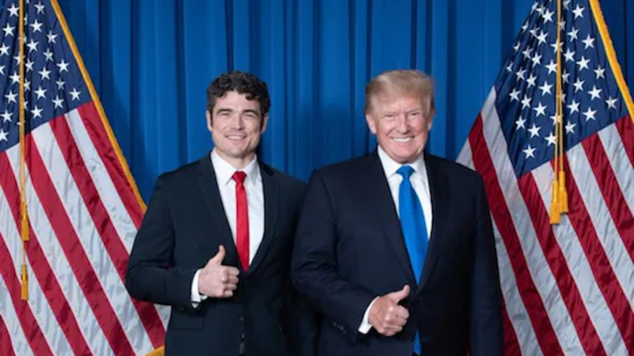 Joe Kent y Donald Trump copia