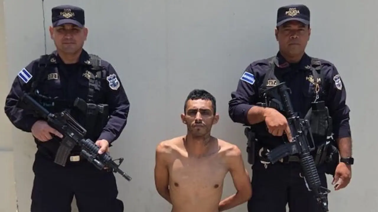 Fernando Javier Rivera Moreno, de 28 años de edad, homicidio