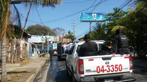 El camión tuvo escolta policial