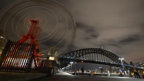 Así lució el ferry en Luna Park, Australia, uno de los primeros lugares en el mundo en unirse al apagón ecológico.