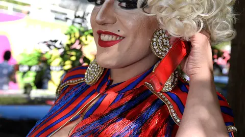 En el desfile participan además unas 52 carrozas.