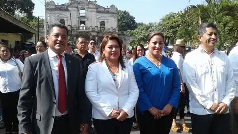 Santa Ana también fue visitada por sus diputados... del FMLN.