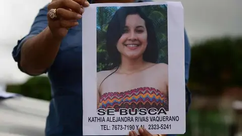 La familia de la menor montó una fuerte campaña para dar con el paradero de la menor / foto de El Diario de Hoy