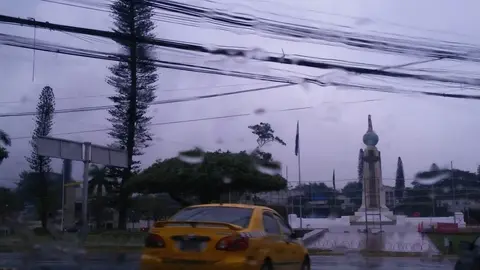 Las lluvias se hicieron presente en la capital desde las 5:00 a.m.