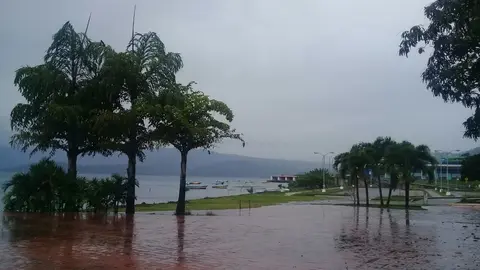 Así luce el turicentro Apulo, en Ilopango, durante las lluvias provocadas por Selma. Foto: Cruz Roja Salvadoreña