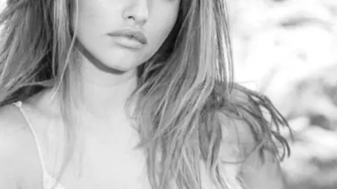 Thylane acostumbra subir muchas fotos en Instagram, donde tiene 1.8 millones de seguidores.