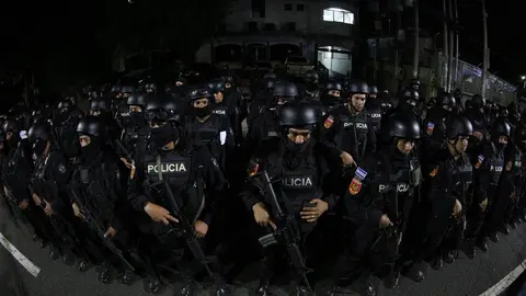 A pocas horas de ser juramentados los Jaguares salieron a la caza de los delincuentes.