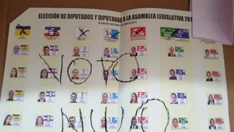 @ZelayaErnesto publicó en su cuenta de Twitter su simpatía por Nayib Bukele.