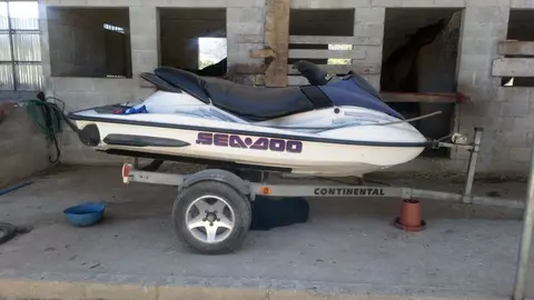 También fue decomisado un Jet Ski.