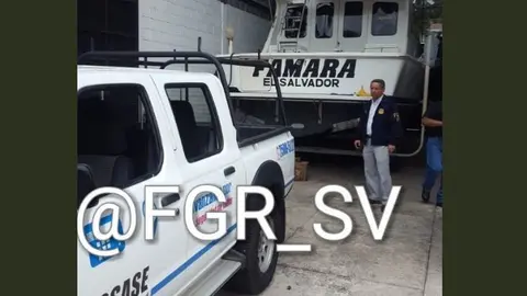 En el rancho del empresario Mecafé, también se decomisó un yate en rancho de playa.