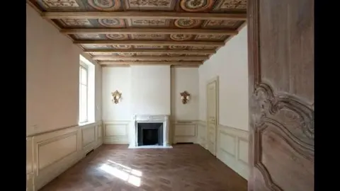 La chimenea para los días de frío. Los meses de verano son de junio a septiembre.