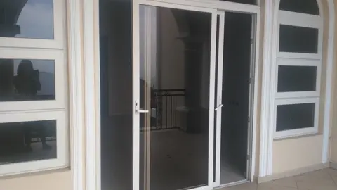 Saca adquirió este inmueble con dinero proveniente de cuentas de Casa Presidencial.