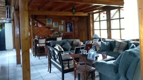 El interior de la casa de campo del expresidente.
