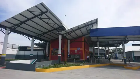 Quienes quieran ir a La Unión, San Miguel, San Vicente, Ilobasco, Sensuntepeque, San Lorenzo, San Sebastián, Apastepeque y otras zonas en el oriente del país deberán abordar el bus en la nueva terminal.