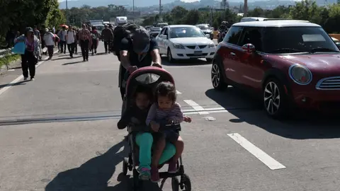 La embajadora de Estados Unidos en el Salvador, Jean Manes, recordó a los salvadoreños que un viaje de este tipo es muy peligroso, porque podrían ser víctimas de redes de tratas de personas.