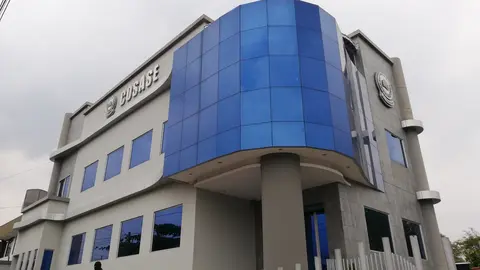 El edificio de Cosase, empresa de seguridad propiedad de Miguel Meléndez, es parte de la lista de inmuebles.