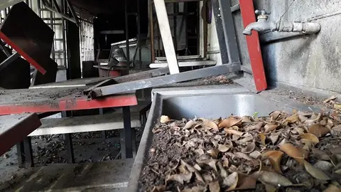 La antigua cafetería de los empleados, fue cerrada por reportes de insalubridad, según informaron empleados consultados.