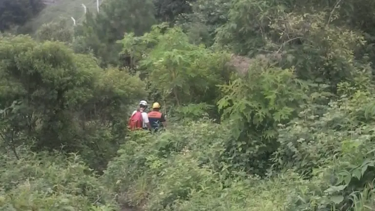 Rescatistas en búsqueda de hombre desaparecido