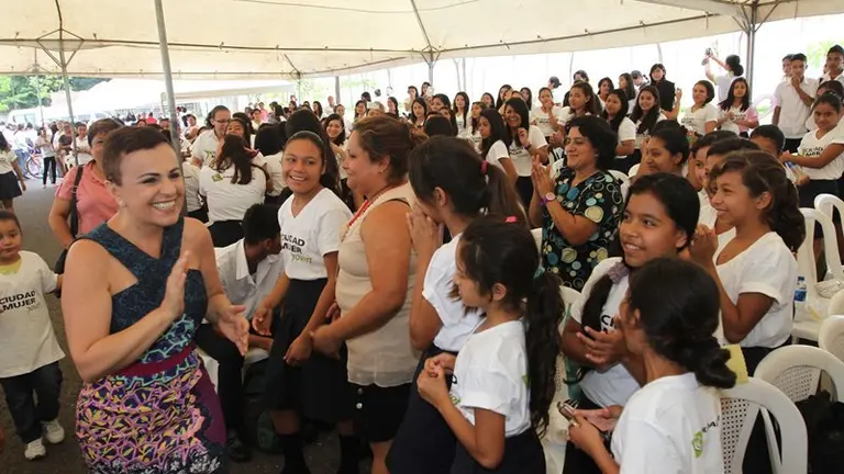 Ciudad Mujer Joven1