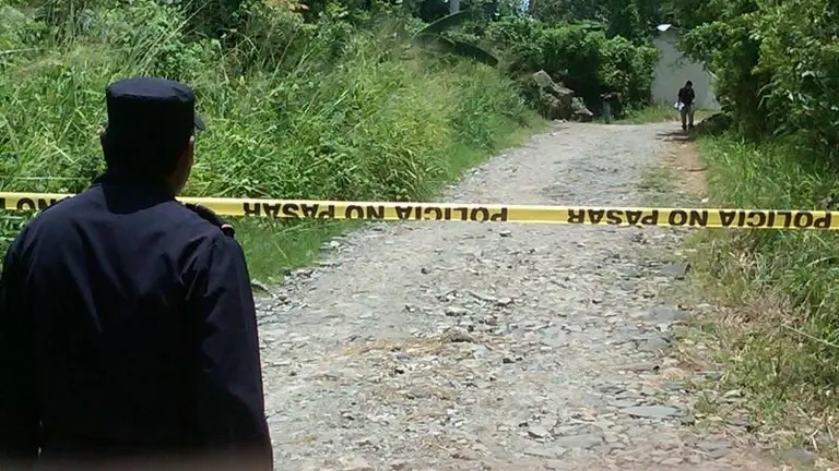 Policía en zona rural