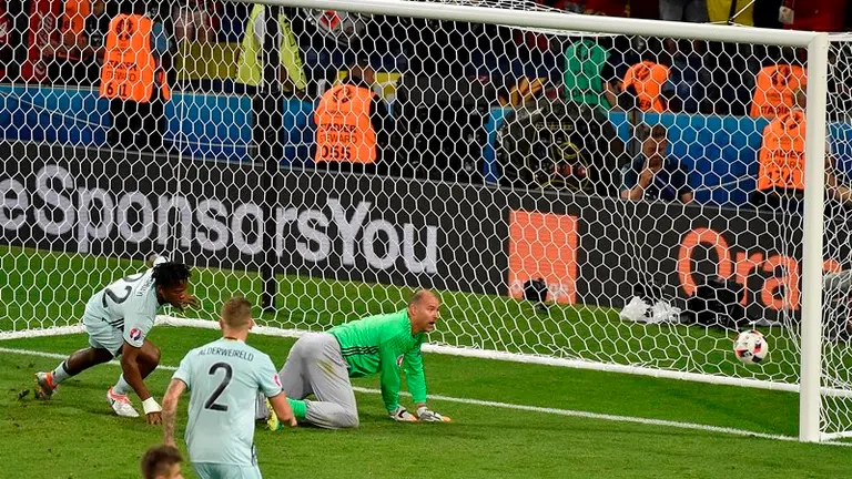 Bélgica golea a Hungría