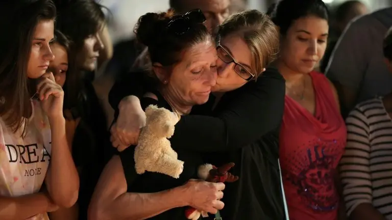 <p>Vigilia en Niza el 15 de julio de 2016, por las víctimas de la matanza de la víspera durante las celebraciones de la fiesta nacional francesa</p>