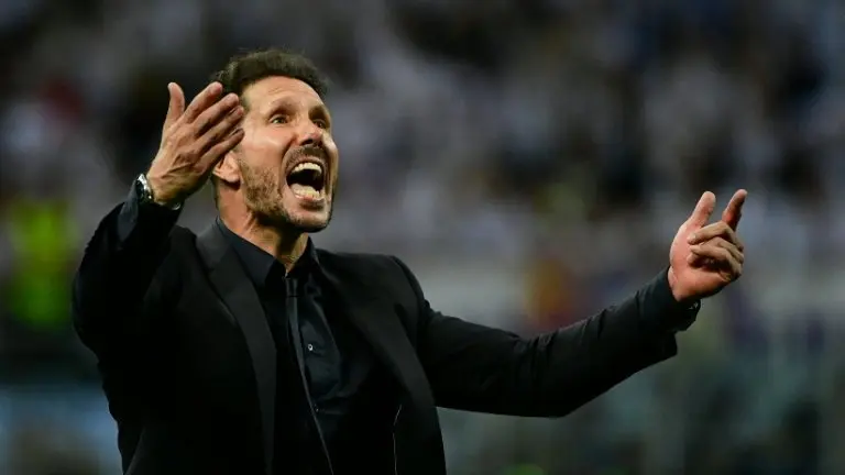 <p>El director técnico del Atlético de Madrid, Diego Simeone, durante la final de la Liga de Campeones ante el Real Madrid el 28 de mayo de 2016 en Milán</p>