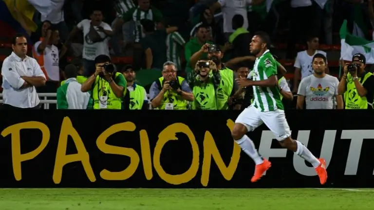 <p>Miguel Angel Borja celebra el gol de la victoria 1-0 de Atlético Nacional sobre Independiente del Valle de Ecuador, en la final de la Copa Libertadores de América jugada el 27 de mayo de 2016 en Medellín</p>