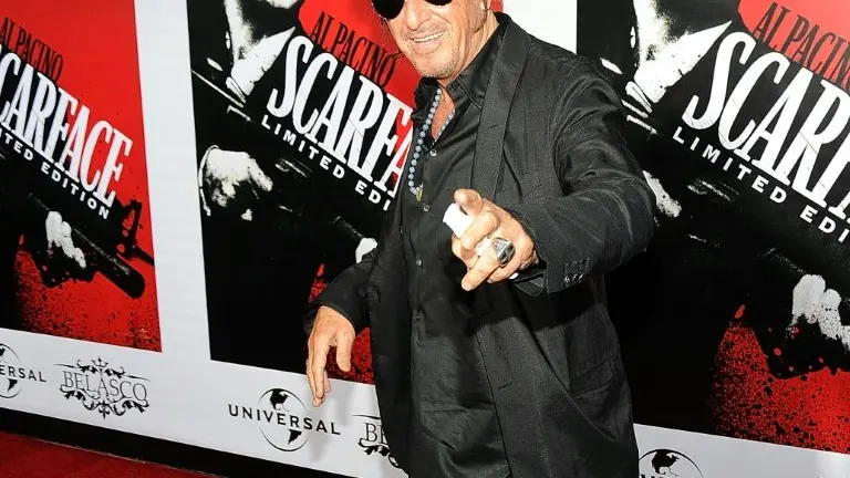 <p>El actor estadounidense Al Pacino llega, el 23 de agosto de 2011, en Los Ángeles, al lanzamiento en Blu-ray de "Scarface", película de 1983 que protagonizó como el gángster cubano Tony Montana</p>
