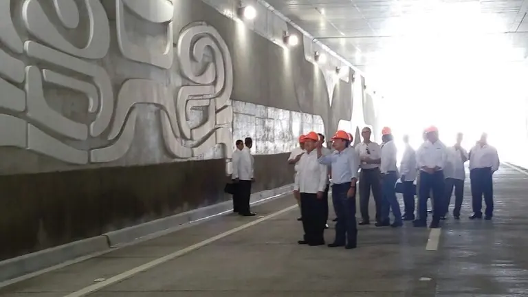 paso a desnivel redondel masferrer