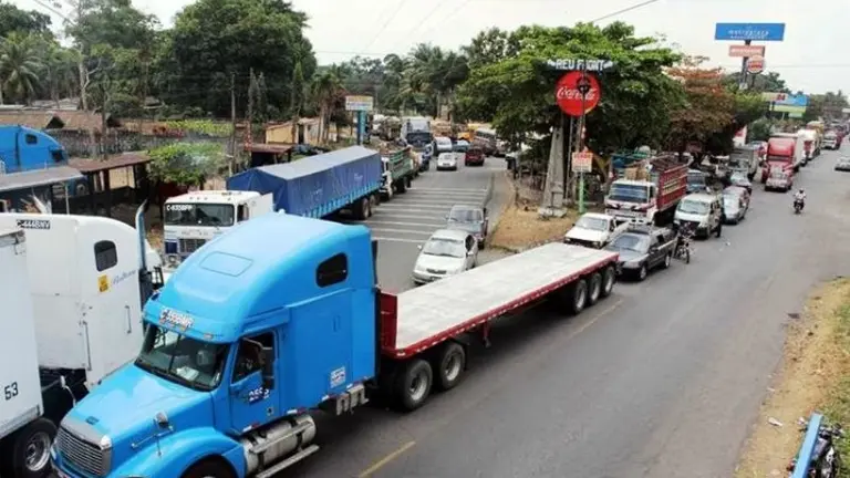Transporte de carga en fronteras con Guatemala no circulará/ Foto Prensa Libre