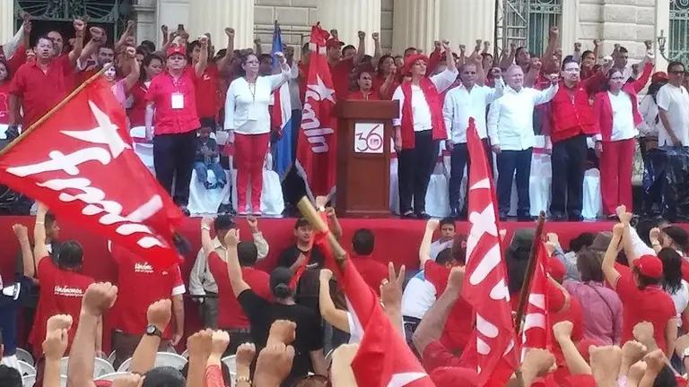 Tribuna FMLN