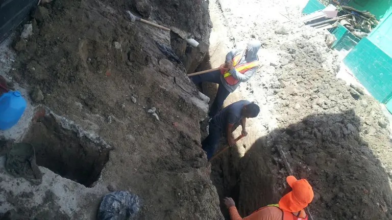 Tres trabajadores soterrados