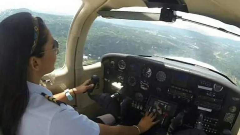 Instructora de vuelo accidentada